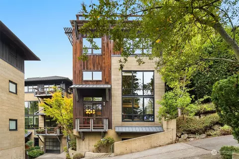 3814 Evanston Ave N #A, Seattle, WA 98103