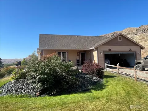 11 Ira Ln, Malott, WA 98829