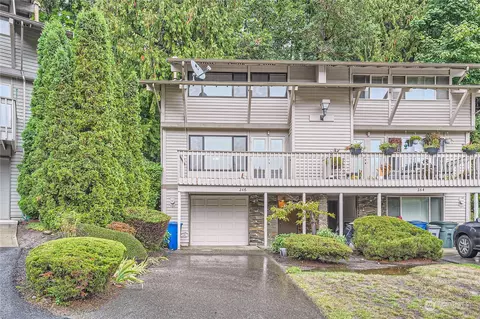 266 169th Ave NE, Bellevue, WA 98008