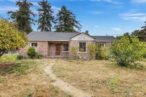 7615 Vickery Ave E, Tacoma, WA 98443