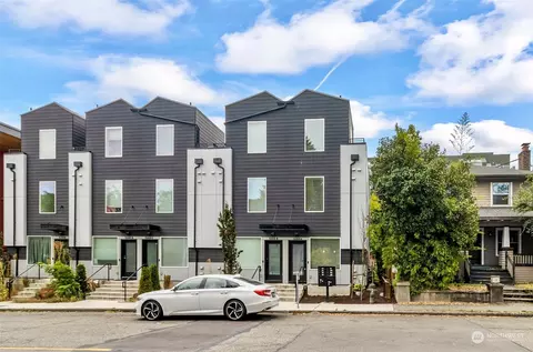 5240 Brooklyn Ave NE #A, Seattle, WA 98105