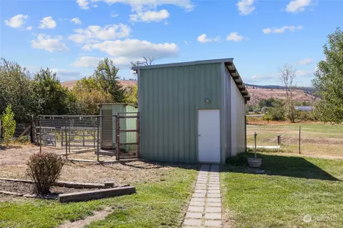 3351 E Taneum Rd, Thorp, WA 98946 photo 34