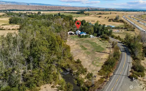 3351 E Taneum Rd, Thorp, WA 98946 photo 2