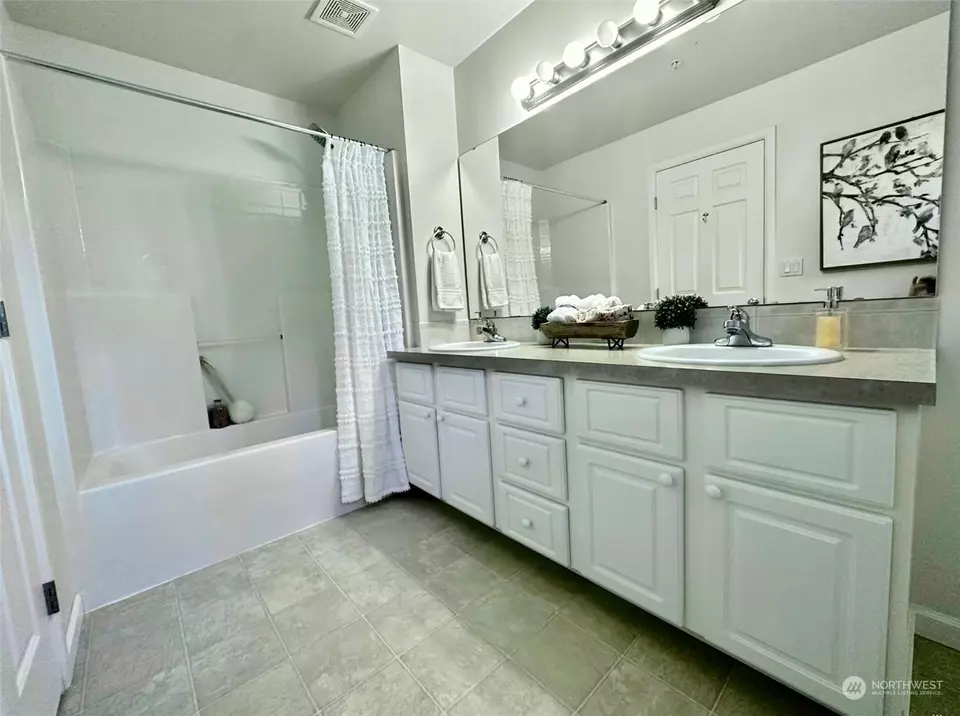  5733 186th Pl SW #E, Lynnwood, WA 98037 photo 16