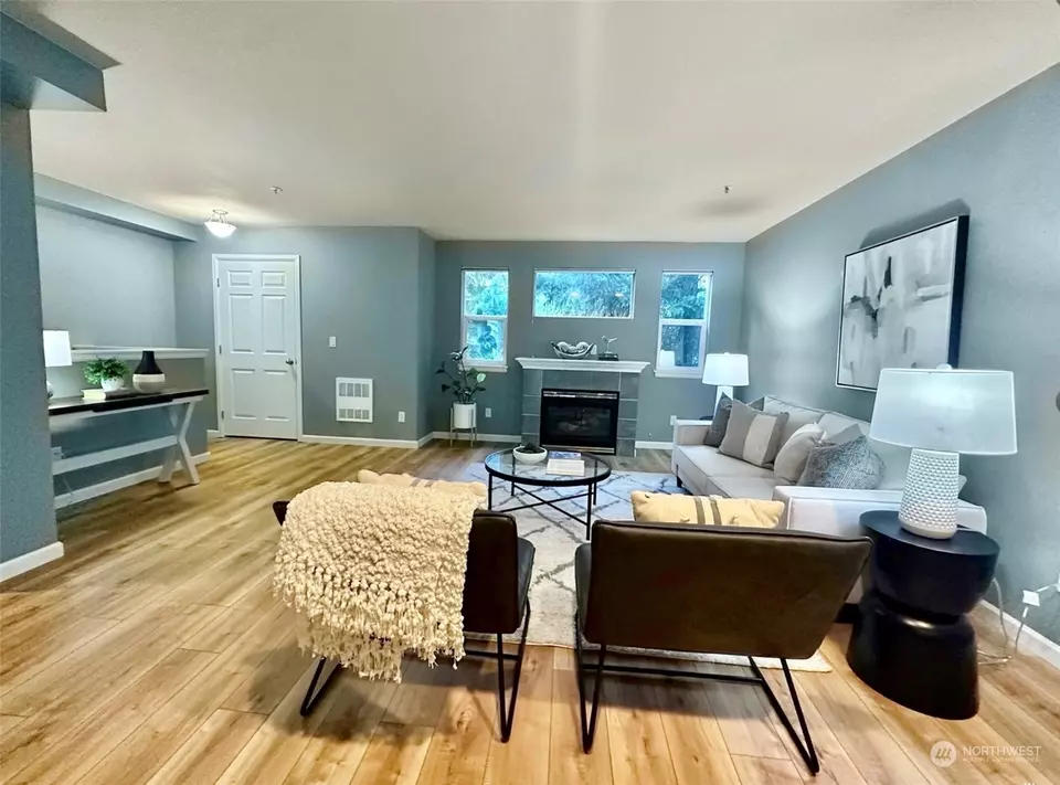  5733 186th Pl SW #E, Lynnwood, WA 98037 photo 4