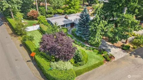 1804 N 189th St, Shoreline, WA 98133