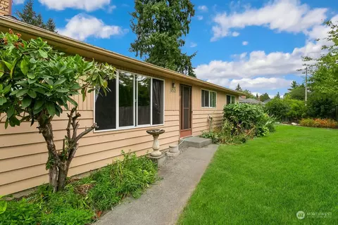 3712 S 175th St, Seatac, WA 98188