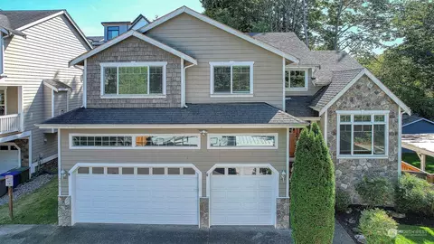 2001 NE 26th Pl, Renton, WA 98056