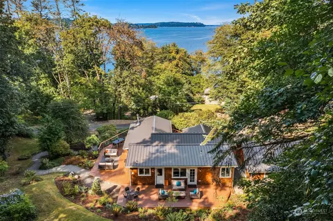 14273 Olympic Dr SW, Vashon, WA 98070