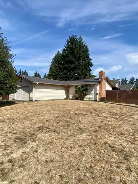 6897 E Grandview St, Tacoma, WA 98404