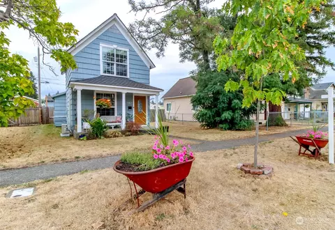 6413 S Warner St, Tacoma, WA 98409