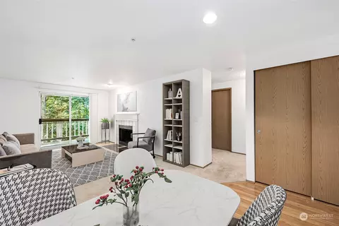 23321 Cedar Way #J203, Mountlake Terrace, WA 98043