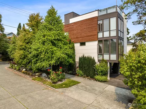 2502 E Olive St, Seattle, WA 98122