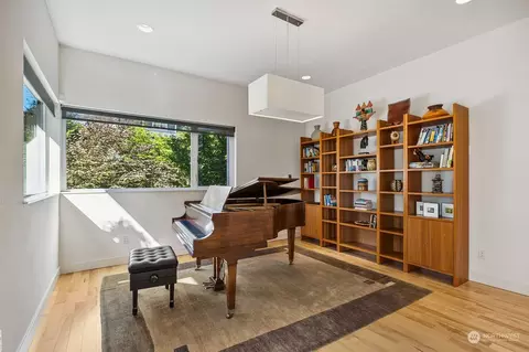 2502 E Olive St, Seattle, WA 98122 photo 11