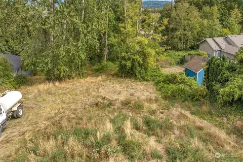 815 E Marine View Dr, Everett, WA 98201 photo 5