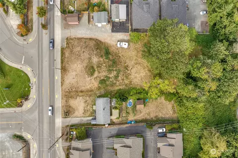 815 E Marine View Dr, Everett, WA 98201 photo 8