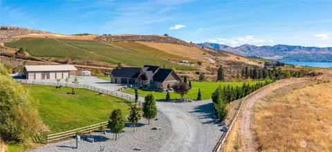 210 Griffith Ranch Rd, Manson, WA 98831