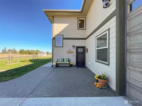 12 Flight Aly, Sequim, WA 98382 photo 4