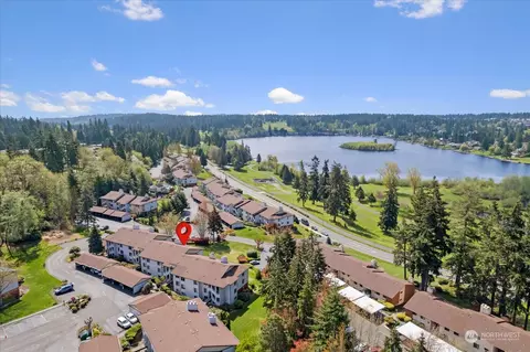 23405 Lakeview Dr #H203, Mountlake Terrace, WA 98043