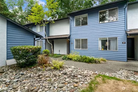 160 Newport Way NW #F48, Issaquah, WA 98027