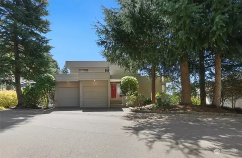 13527 SE 50th Pl, Bellevue, WA 98006