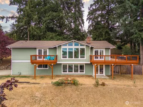 10612 157th Ave NE, Redmond, WA 98052