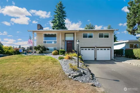 24821 42nd Ave S, Kent, WA 98032