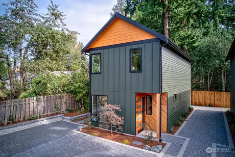 13006 Sunnyside Ave N, Seattle, WA 98133