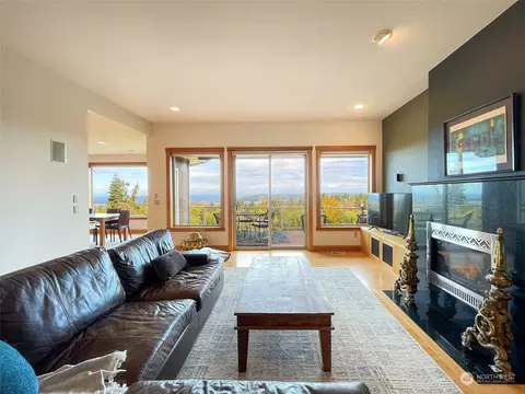 Living - 590 Chelsamish Dr, Sequim, WA 98382 photo 2 of 5