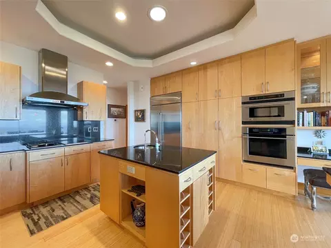 Kitchen - 590 Chelsamish Dr, Sequim, WA 98382 photo 3 of 4