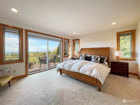 Bedroom - 590 Chelsamish Dr, Sequim, WA 98382 photo 3 of 6