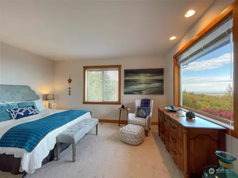 Bedroom - 590 Chelsamish Dr, Sequim, WA 98382 photo 1 of 6