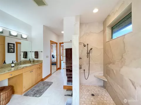 Bath - 590 Chelsamish Dr, Sequim, WA 98382 photo 4 of 6