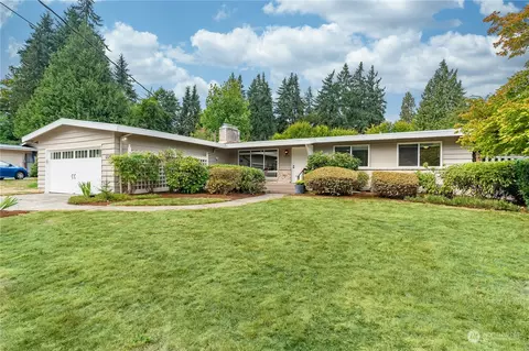 1225 165th Ave SE, Bellevue, WA 98008
