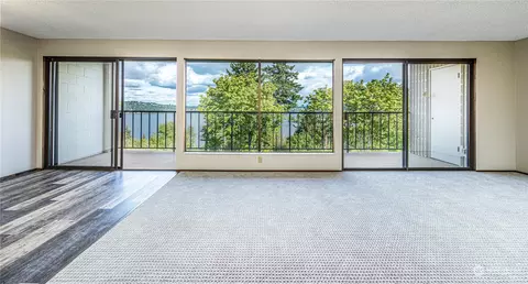 8003 Sand Point Way NE #B41, Seattle, WA 98115