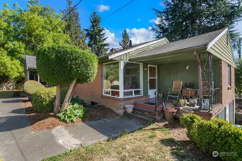 6706 Rainier Ave S, Seattle, WA 98118