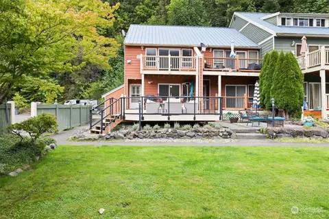331 Maple Grove Rd #1, Port Angeles, WA 98363