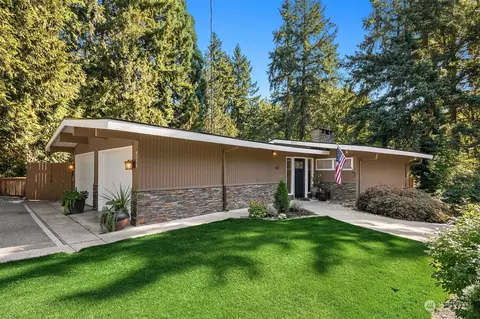 4110 78th Ave SE, Mercer Island, WA 98040