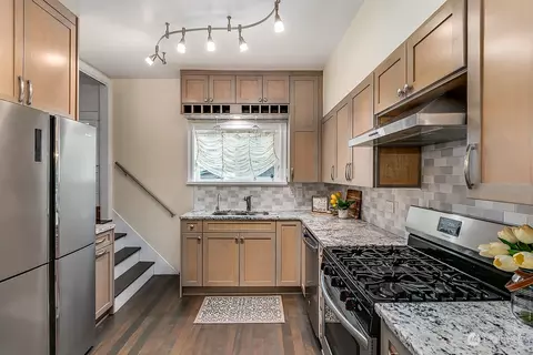2417 Pine St, Everett, WA 98201 photo 11