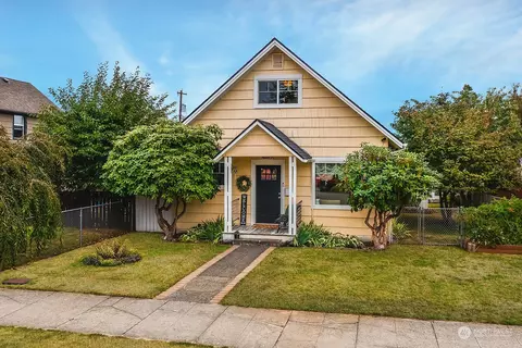 2417 Pine St, Everett, WA 98201 photo 2
