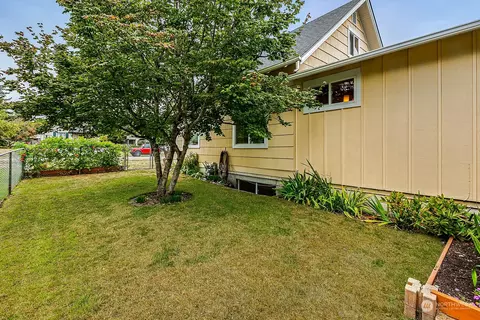 2417 Pine St, Everett, WA 98201 photo 31