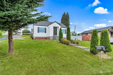 1522 Pine St, Everett, WA 98201
