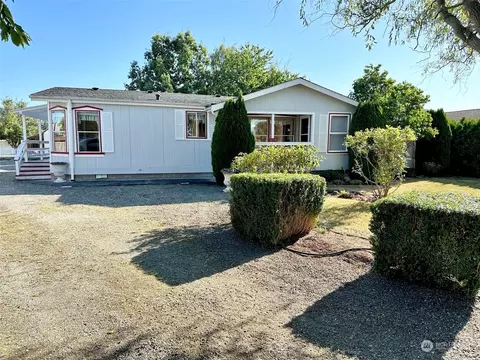 1804 N 32nd Pl, Mount Vernon, WA 98273