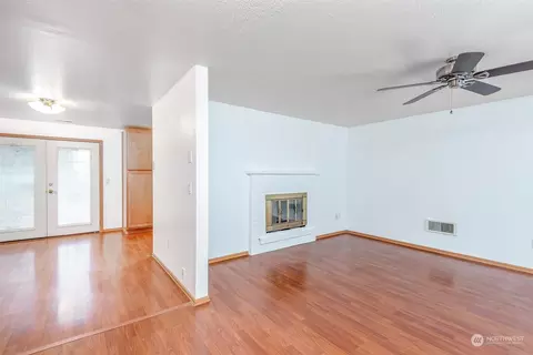 913 195th St E, Spanaway, WA 98387 photo 5