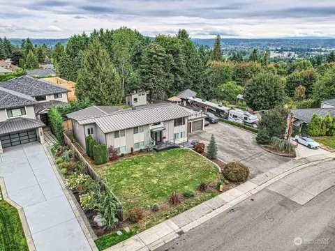 15608 NE 59th Way, Redmond, WA 98052