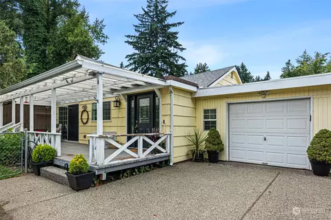 3435 Lakehurst Dr NW, Bremerton, WA 98312