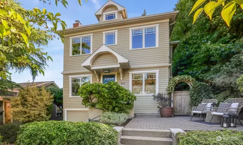 511 N 63rd St, Seattle, WA 98103