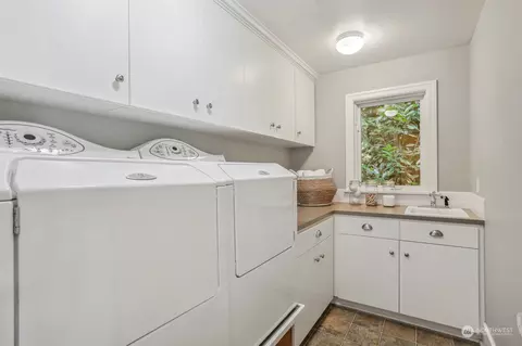 511 N 63rd St, Seattle, WA 98103 photo 32