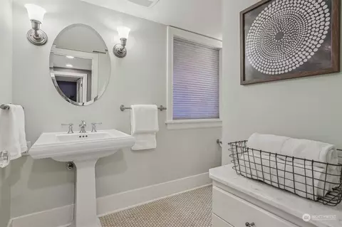 511 N 63rd St, Seattle, WA 98103 photo 35