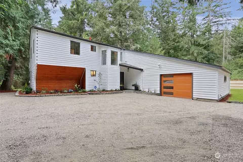 10404 136th Avenue Ct NW, Gig Harbor, WA 98329